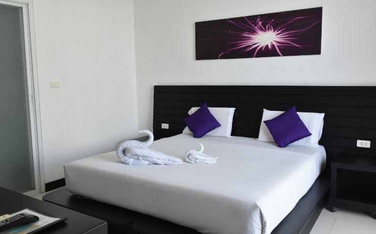 1 Bedroom Suite